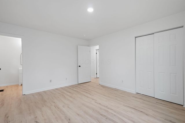 2034 Dunbar Drive, Columbus, OH 43224