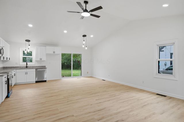 2034 Dunbar Drive, Columbus, OH 43224