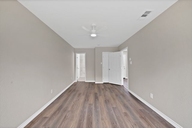 905 Skylark Drive, Arlington, TX 76010