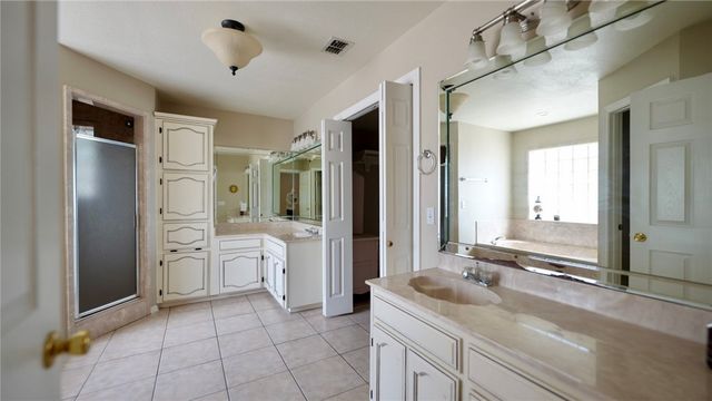 240 County Road 2112, Alice, TX 78332