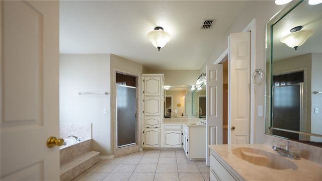 240 County Road 2112, Alice, TX 78332