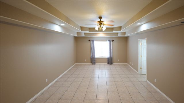 240 County Road 2112, Alice, TX 78332