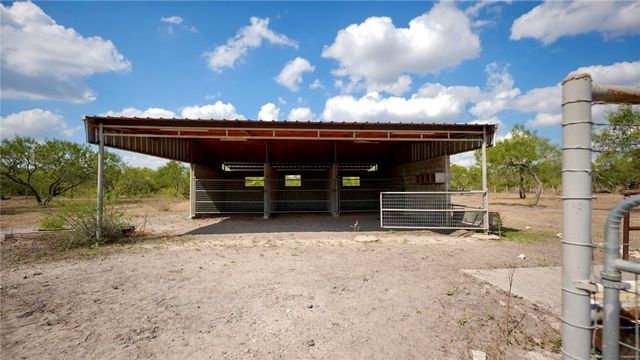 240 County Road 2112, Alice, TX 78332
