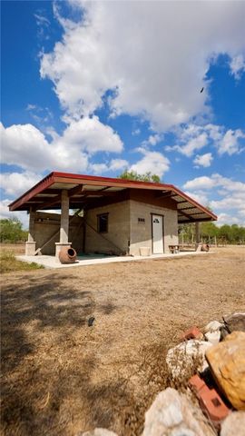 240 County Road 2112, Alice, TX 78332