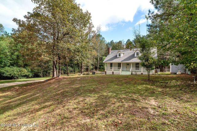 10 Poplar Drive, Hattiesburg, MS 39402