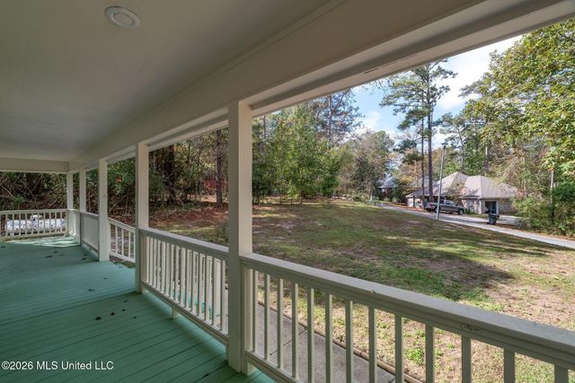 10 Poplar Drive, Hattiesburg, MS 39402