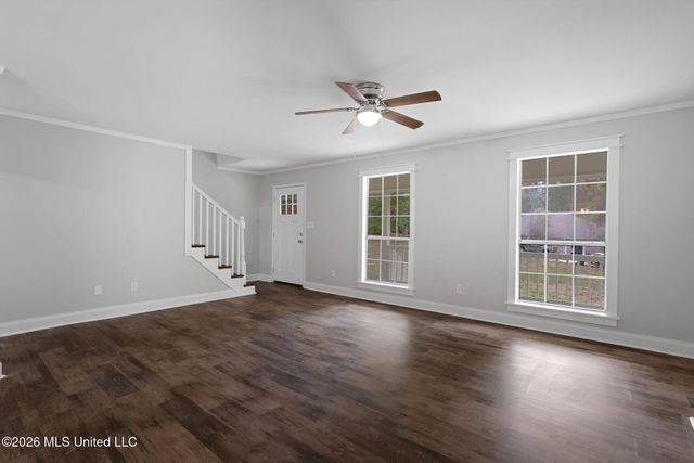 10 Poplar Drive, Hattiesburg, MS 39402