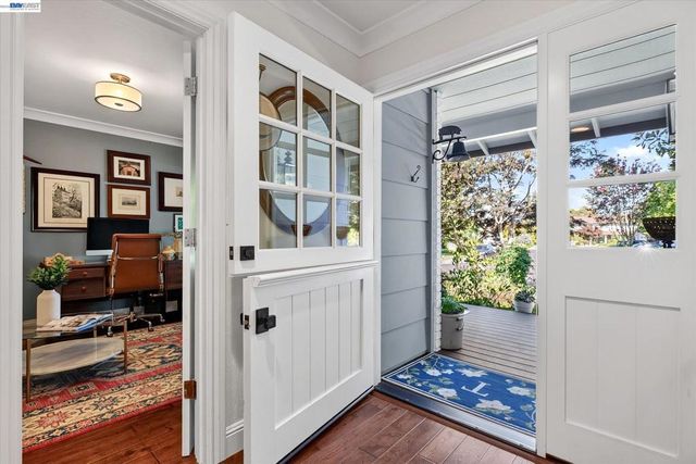 3425 Canfield Dr, Danville, CA 94526