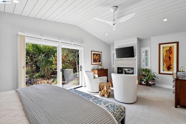 3425 Canfield Dr, Danville, CA 94526