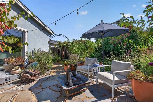 3425 Canfield Dr, Danville, CA 94526