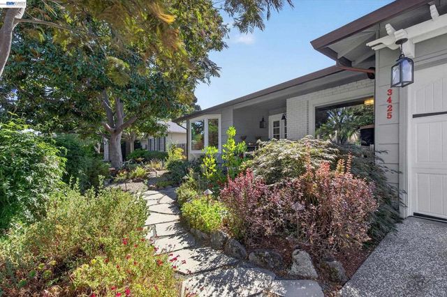 3425 Canfield Dr, Danville, CA 94526
