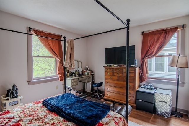919 Chase Rd, Lunenburg, MA 01462