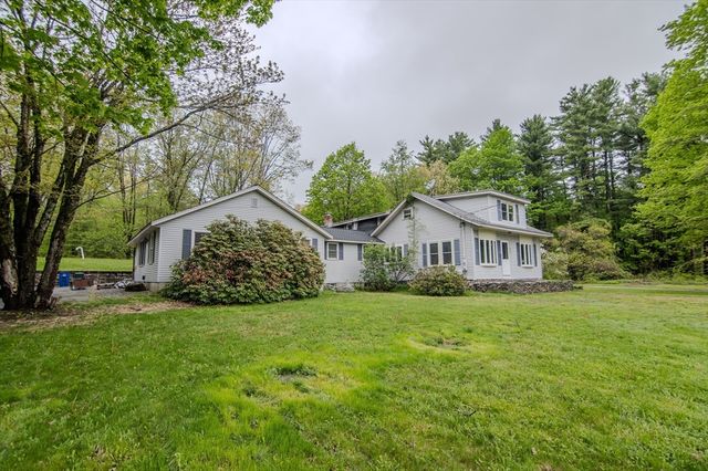919 Chase Rd, Lunenburg, MA 01462