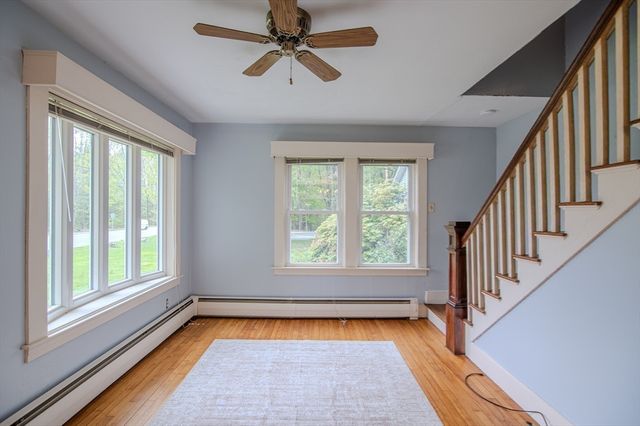 919 Chase Rd, Lunenburg, MA 01462