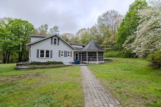 919 Chase Rd, Lunenburg, MA 01462