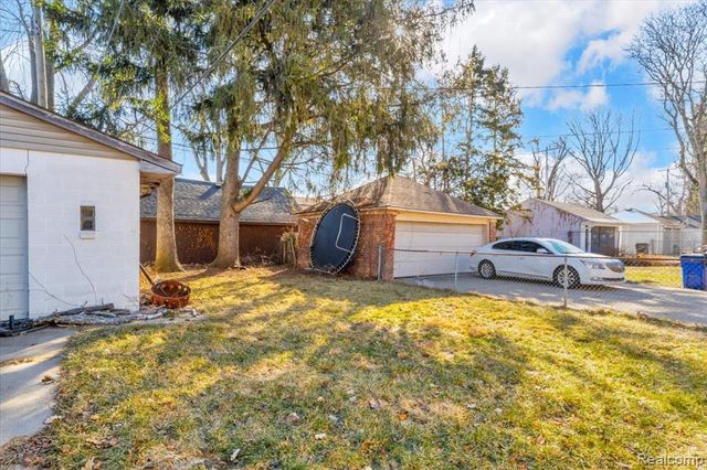 14004 Woodmont Avenue, Detroit, MI 48227