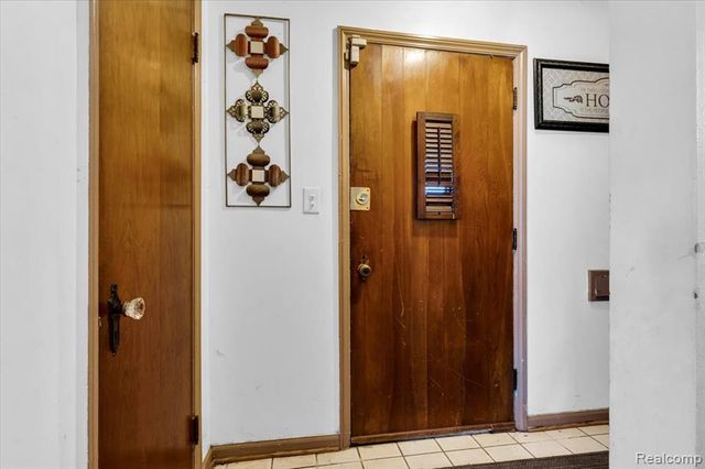 14004 Woodmont Avenue, Detroit, MI 48227