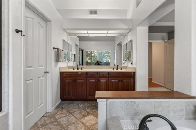 11321 Breithorn Court, Riverside, CA 92503