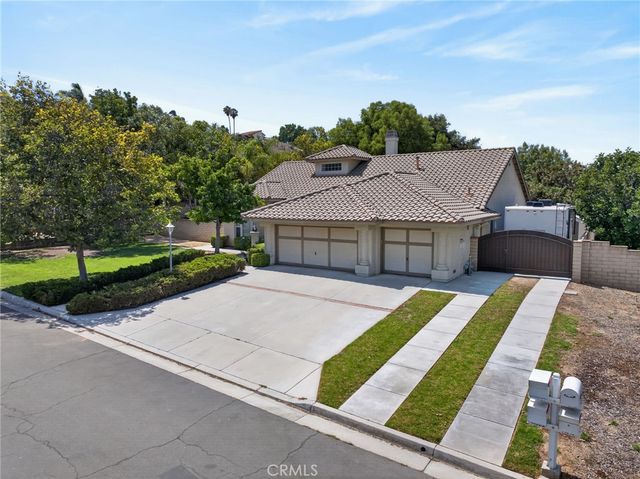 11321 Breithorn Court, Riverside, CA 92503