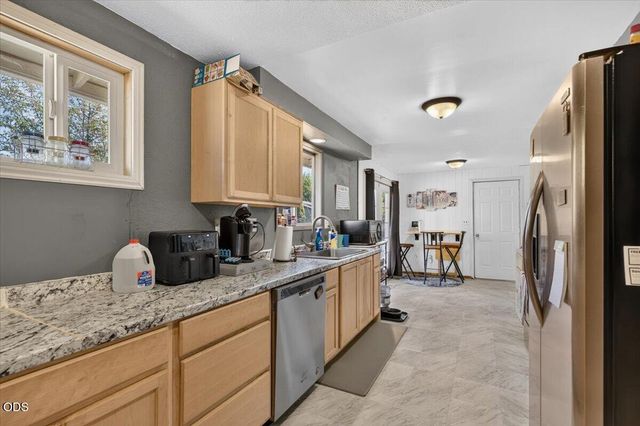 2633 Fenton Street, White City, OR 97503