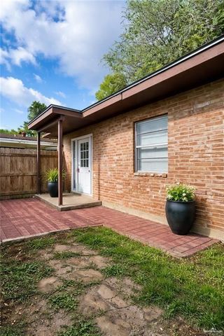 806 Walnut Avenue, Mcallen, TX 78501