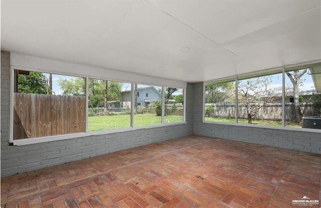 806 Walnut Avenue, Mcallen, TX 78501