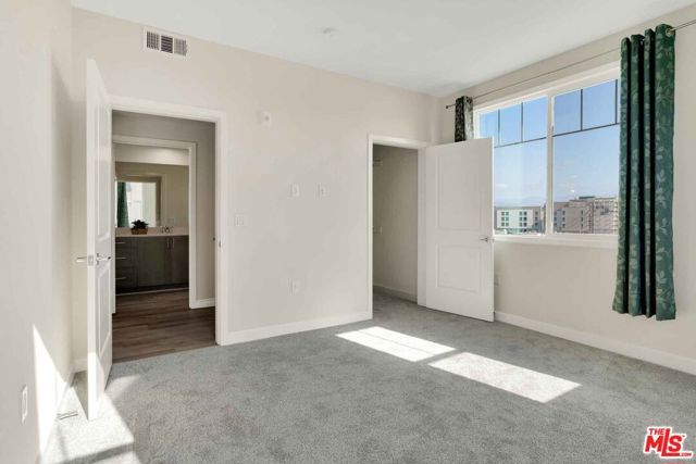 2850 Wagon Wheel Road 401, Oxnard, CA 93036