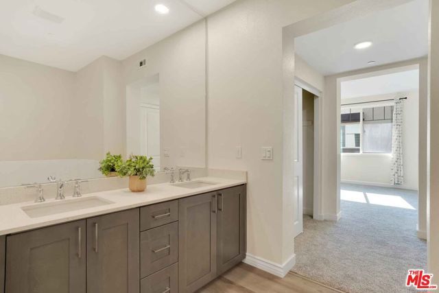 2850 Wagon Wheel Road 401, Oxnard, CA 93036