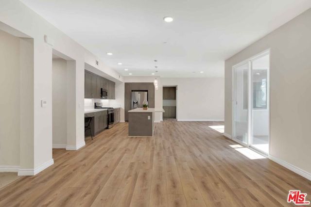 2850 Wagon Wheel Road 401, Oxnard, CA 93036