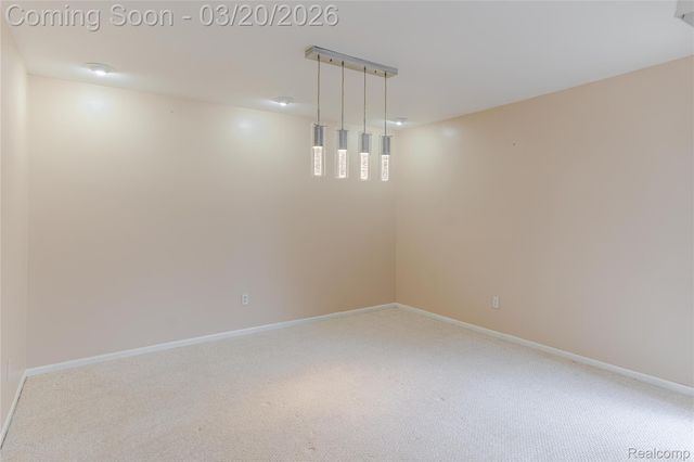 29332 Wellington Road W, Southfield, MI 48034