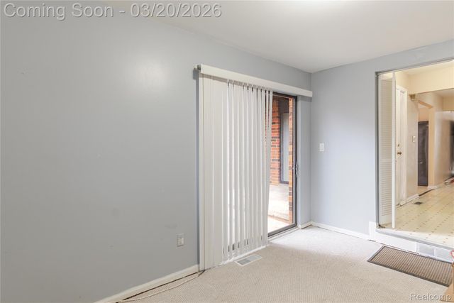 29332 Wellington Road W, Southfield, MI 48034