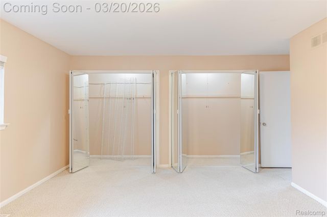 29332 Wellington Road W, Southfield, MI 48034