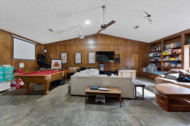 14024 Walding Woods Drive, Montgomery, TX 77356