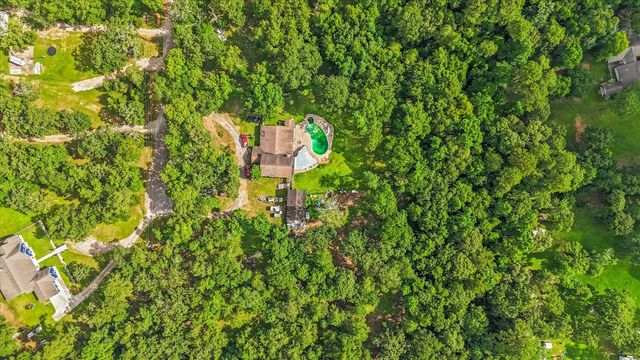 14024 Walding Woods Drive, Montgomery, TX 77356