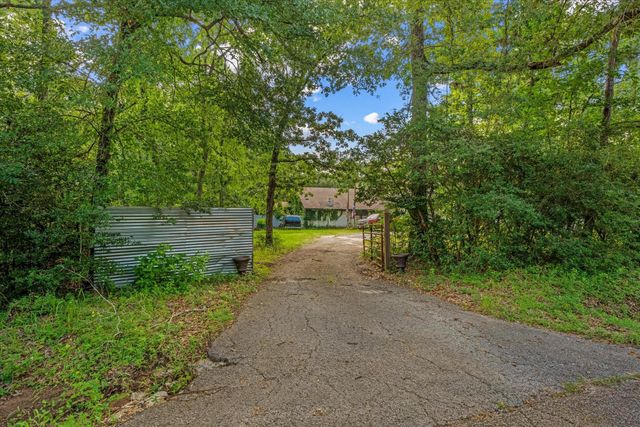 14024 Walding Woods Drive, Montgomery, TX 77356