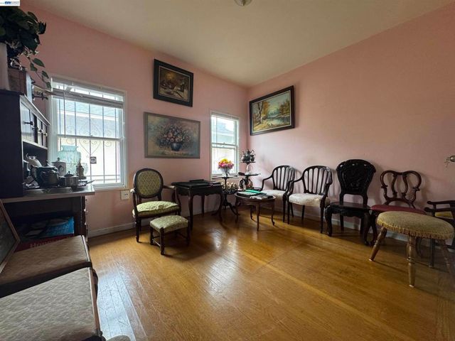 3420 Laguna Ave, Oakland, CA 94602