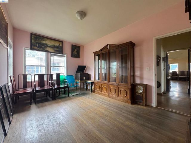 3420 Laguna Ave, Oakland, CA 94602