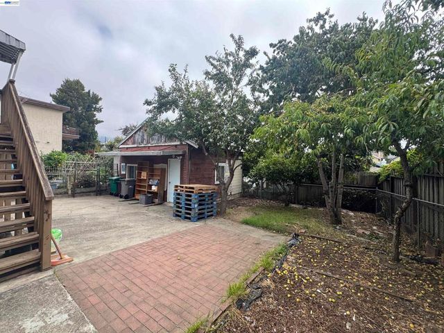 3420 Laguna Ave, Oakland, CA 94602