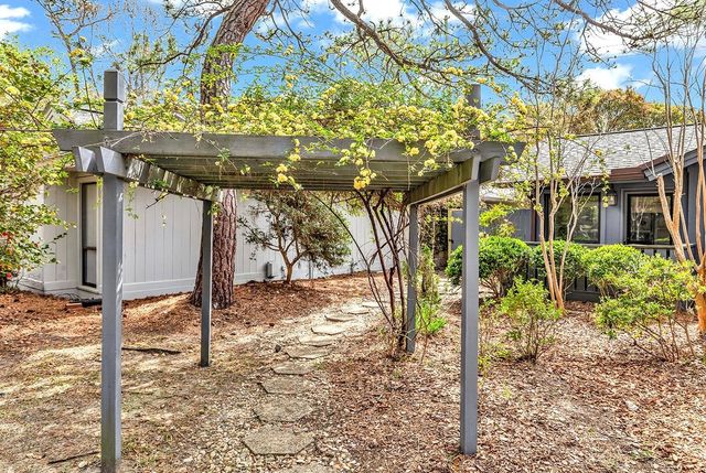 915 Cedarwood Circle, Myrtle Beach, SC 29572