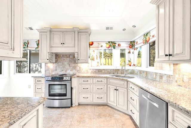 915 Cedarwood Circle, Myrtle Beach, SC 29572