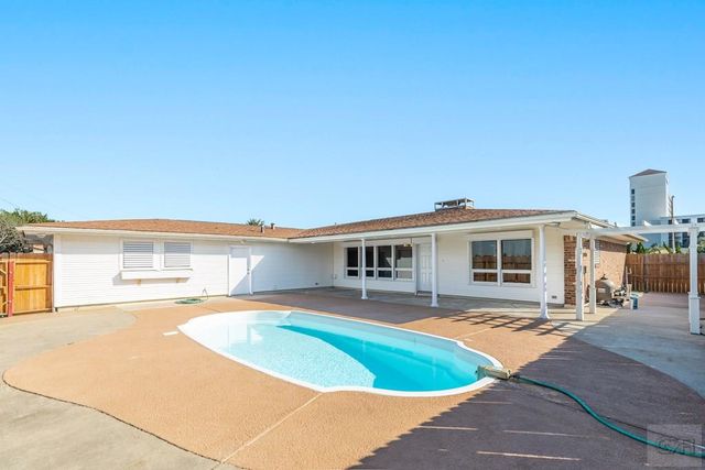 3217 Tern, Galveston, TX 77551