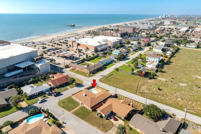 3217 Tern, Galveston, TX 77551