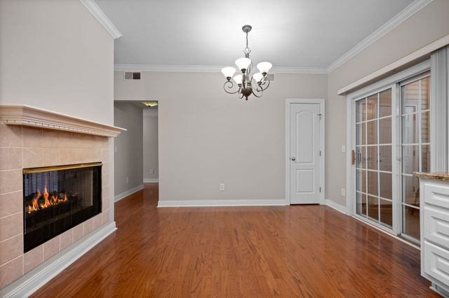6952 Highway 70 S Apt 129, Nashville, TN 37221