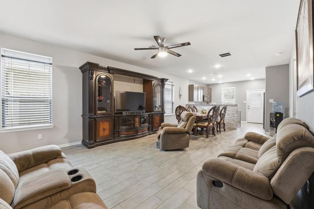 24818 Russet Bluff Trail, Houston, TX 77336