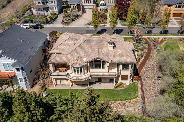 4506 Pinnacle Drive, Medford, OR 97504