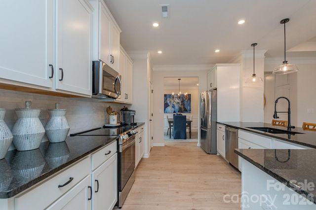 6222 Acacia Place, Midland, NC 28107