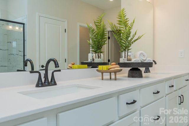 6222 Acacia Place, Midland, NC 28107