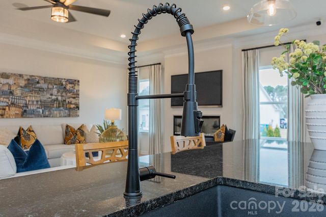 6222 Acacia Place, Midland, NC 28107