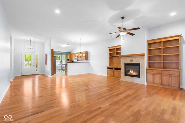 5029 Anna Maria Drive, Columbus, IN 47203