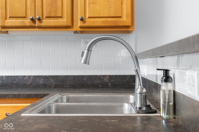 5029 Anna Maria Drive, Columbus, IN 47203